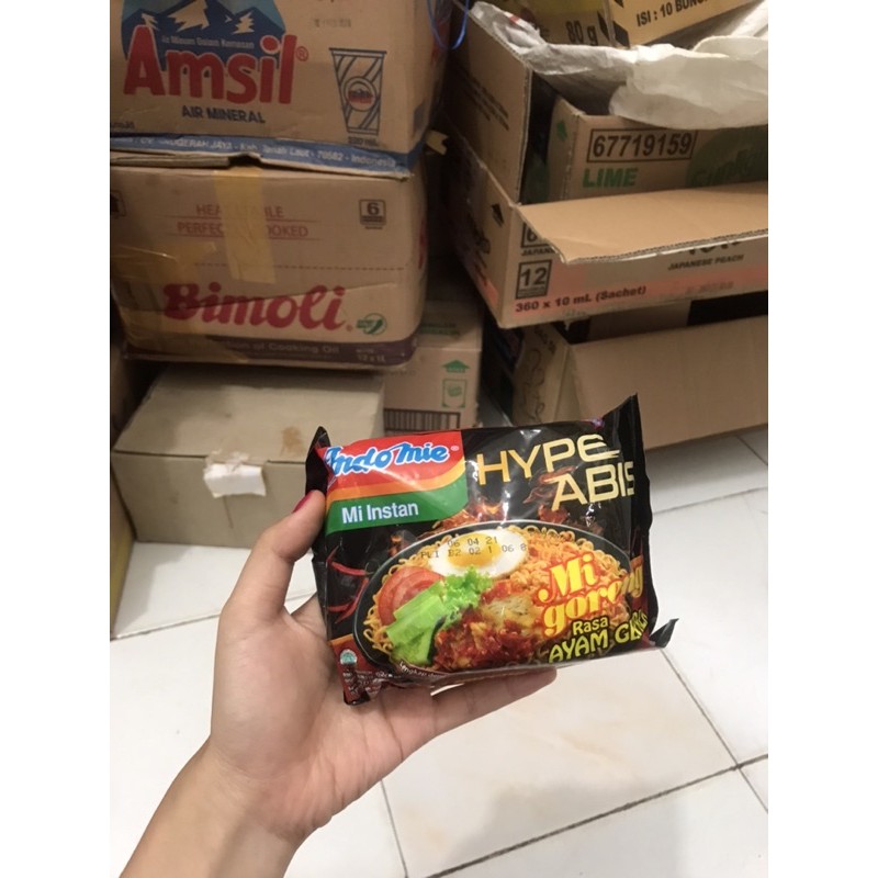 

indomie rasa ayam geprek (1 dus karton)