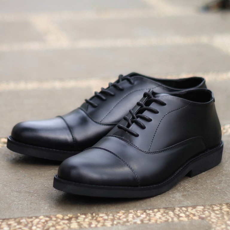 Oxford Full Black | Sepatu Kulit Vintage Klasik Cowok Derby Formal Original Footwear | FORIND Kenzio