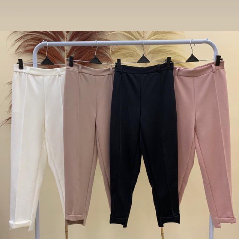 Zia Simple Pants ( Celana dengan garis depan )