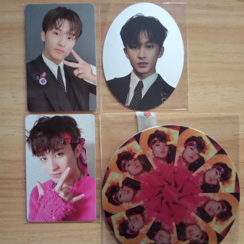 [READY STOCK] PHOTOCARD PC NCT 127 MARK METAL FAVORITE REPACKAGED CLASSIC CATHARSIS PENDANT OVAL CIR