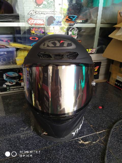 Jasa Pasang custom  Kaca Film Visor helm