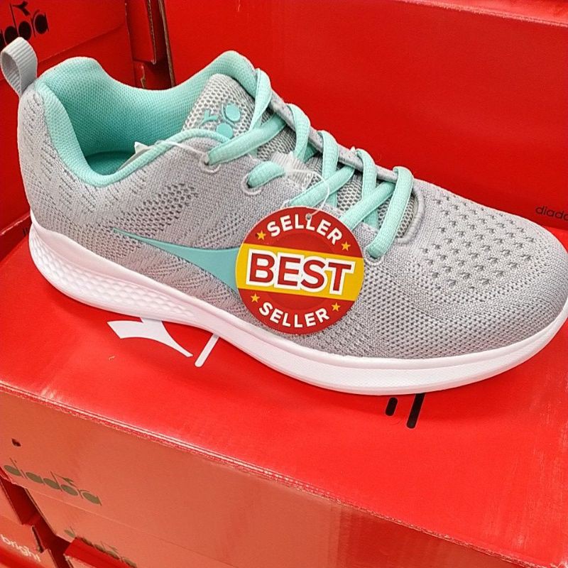 Sepatu Wanita Diadora/ Atri W