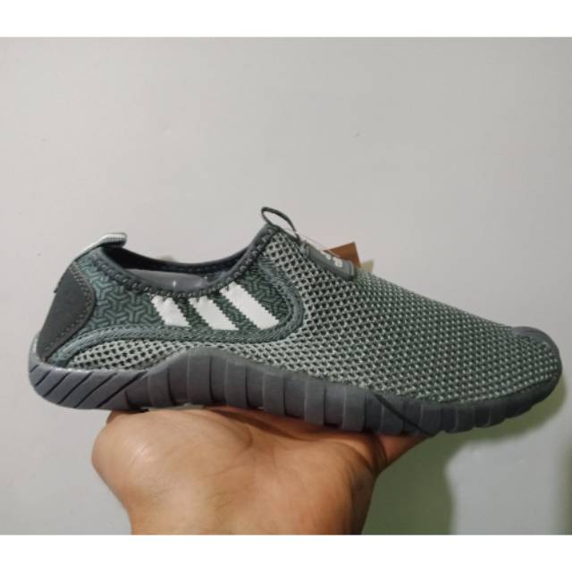 Adidas jawpaw import size 39-44