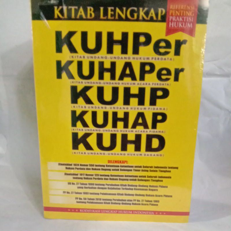 Buku KITAB LENGKAP KUHPer KUHAPer KUHP KUHAP KUHD