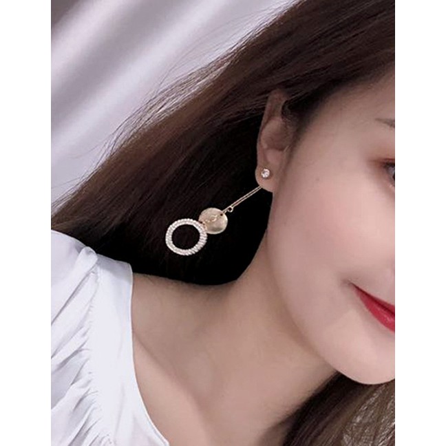 LRC Anting Tusuk Fashion Golden Geometric Tassel Chain Earrings With Diamonds D73216