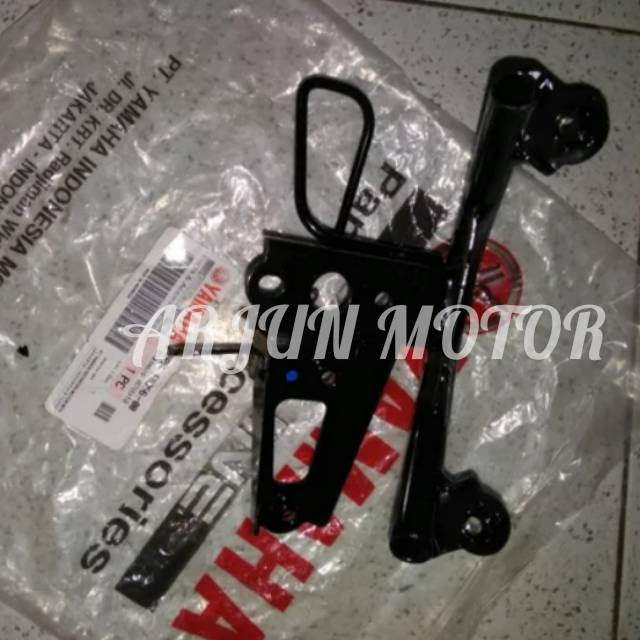 BREKET TAMENG DEPAN MIO M3 125 ORI yamaha