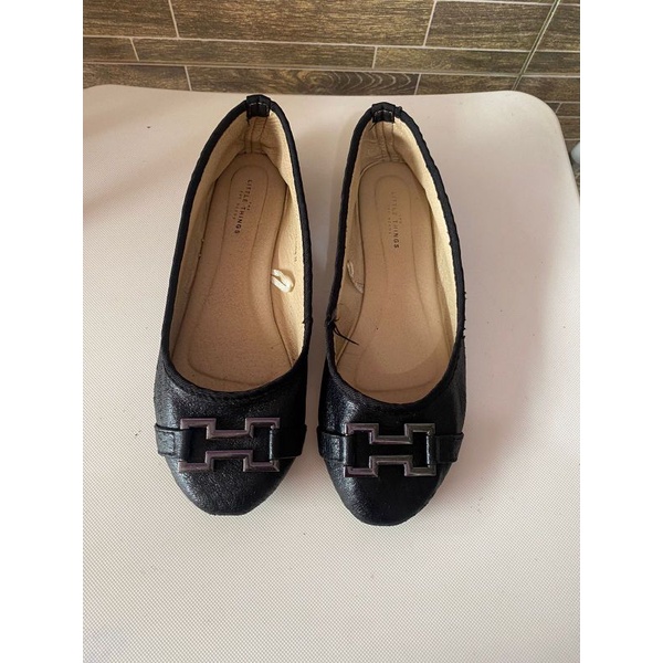 Preloved Sepatu Hitam Wanita size 37 The Little Things She Needs / flatshoes hitam