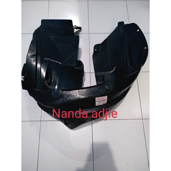 Iner fender depan mobil Sx4 Neo baleno original