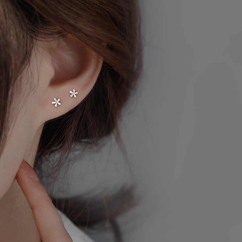 Magic789 Anting Tusuk Sterling Silver 925 Model Bunga Mini Gaya Korea Untuk Wanita
