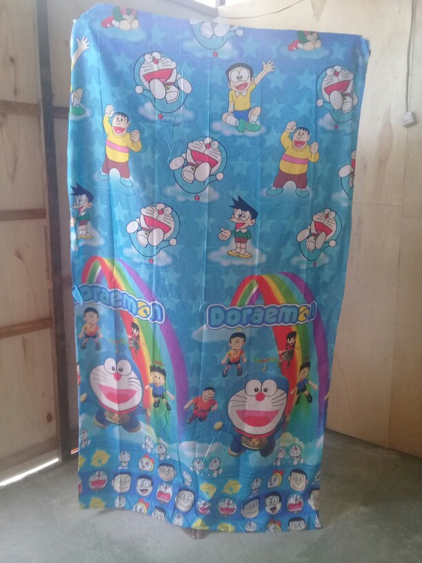 Gorden Doraemon Rainbow Tali Perekat Uk 120x200