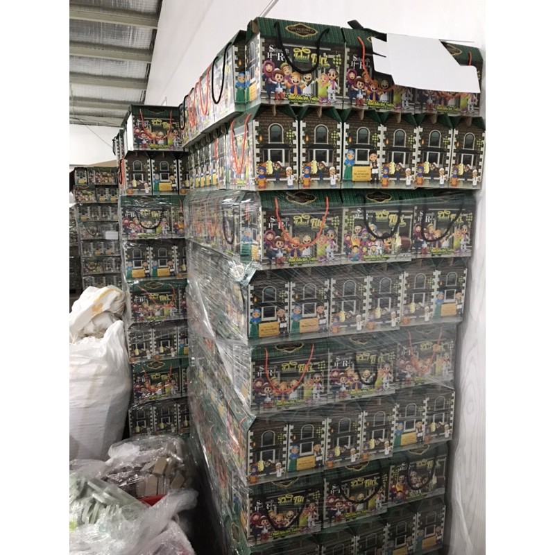 

NEW DEALS PAKET KUE LEBARAN LUXURY PARCEL KUE KERING HAMPERS RAMADHAN PAKET KUE KERING IDUL FITRI