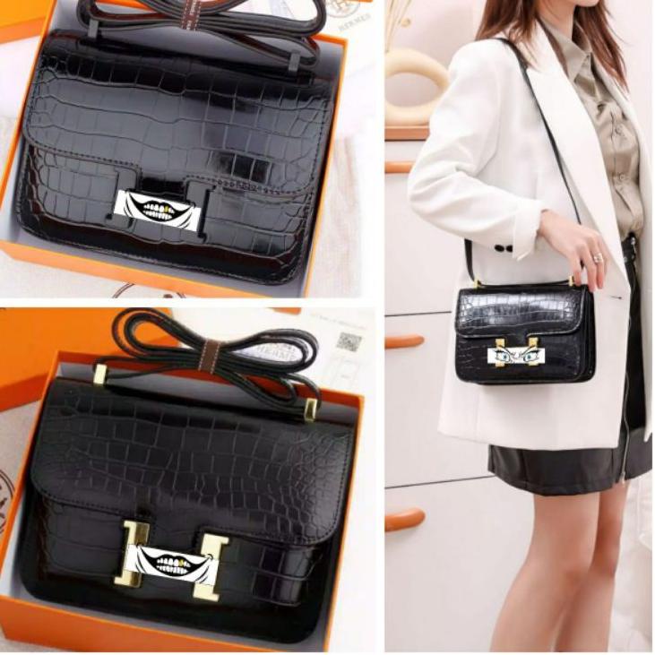 SALEE.. TAS BRANDED CONSTANCE PREMIUM SIZE.22 FREE BOX & PAPERBAG KOMPLIT ACC GOLD & HITAM IMPORT MI