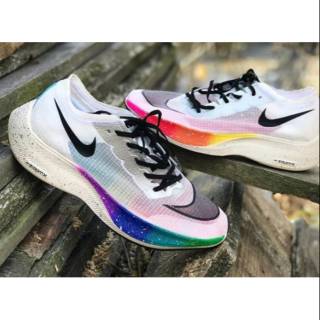 nike zoom x vaporfly 4