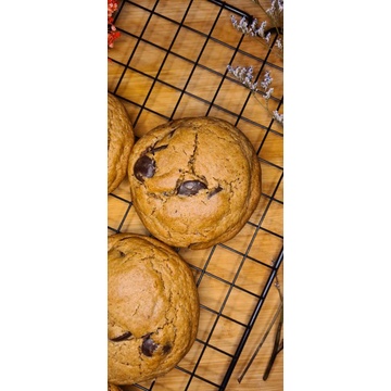 

Archie's Chocolate Chip Cookie