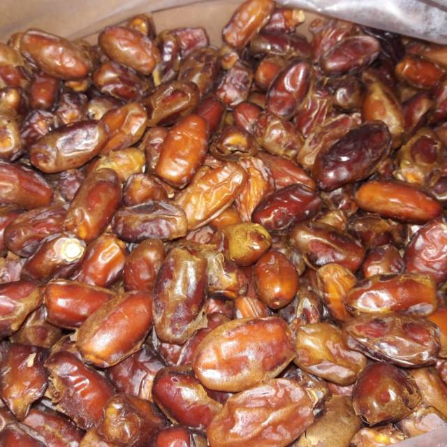 

Kurma khalas premium ukuran 1 kg