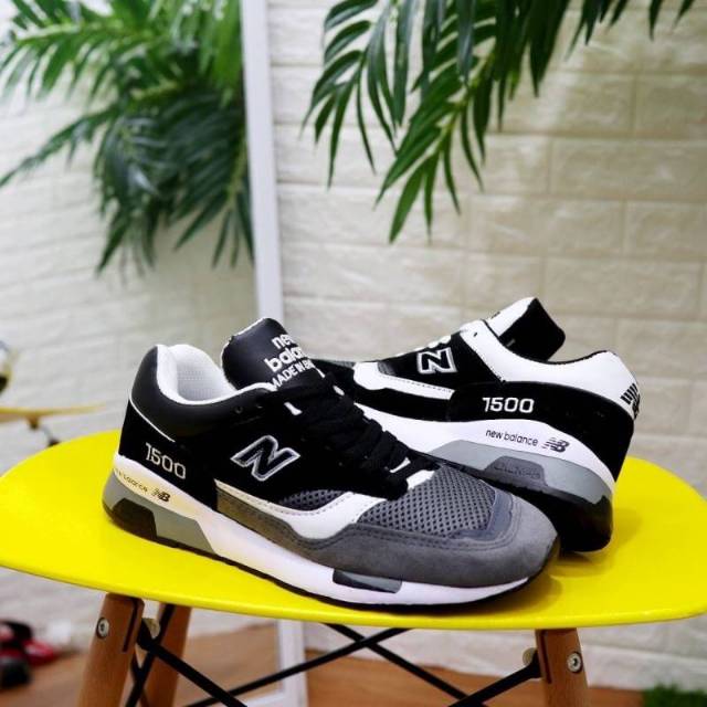 Sepatu Running Pria NB1500