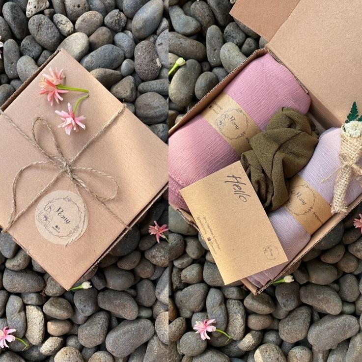 

Ready Stock FC8FI HAMPERS GIFT SET BOX PASHMINA KADO WANITA WISUDA ULANGTAHUN ANNIVERSARY WEDDING 54