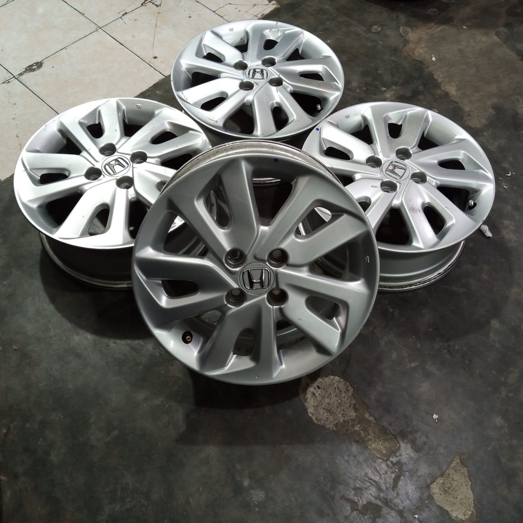 Jual Velg Mobil Bekas Only Oem Honda Mobilio Ring Pcd X Shopee