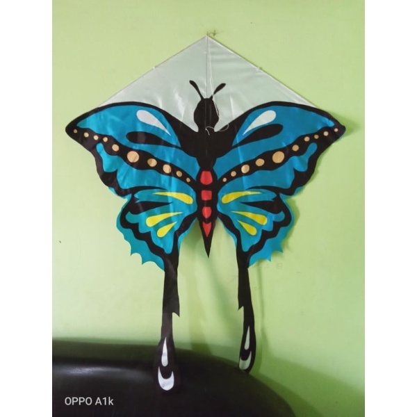 Layang Layang Gambar Kupu Kupu Super Besar / Grosir Layangan Kain Lipat