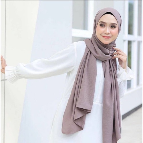 Hijab Pashmina Crinkle Airflow / Jilbab Pashmina Kekinian / Hijab OOTD / Hijab Pashmina Dewasa