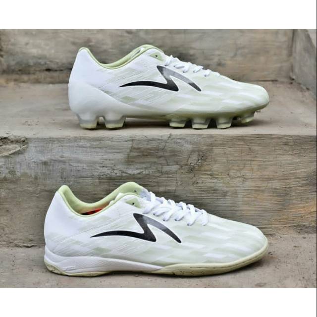 Specs accelerator lightspeed II pro in