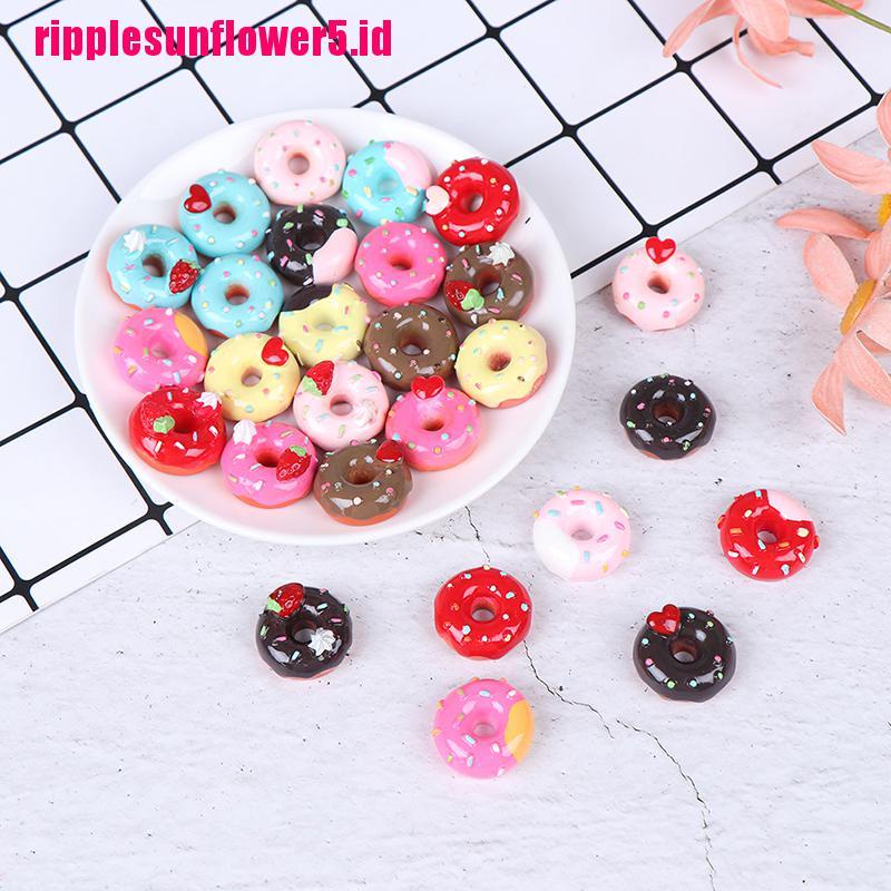 10pcs Miniatur Permen Donat / Roti Skala 1: 12 Untuk Dekorasi Dapur Rumah Boneka