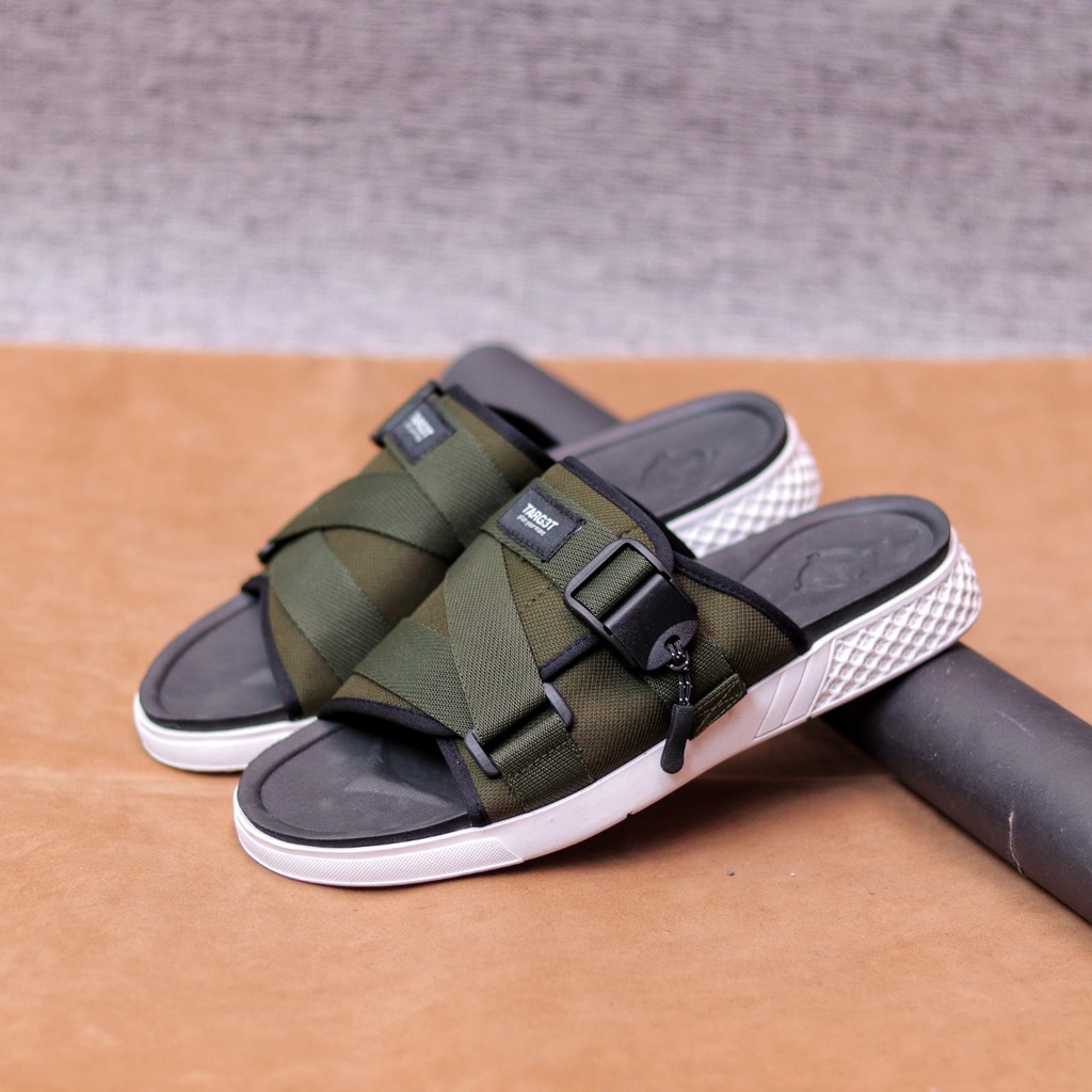 MOLK Sandal Kasual Slop Pria Sendal Slide Pria Hitam Original Distro Simple Trendy Kekinian