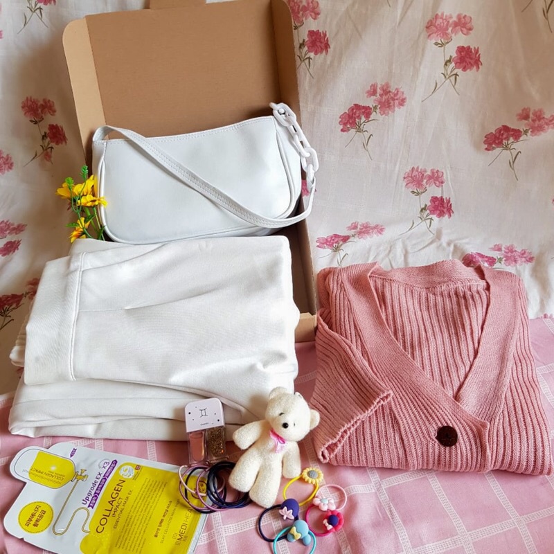 pakaian wanita setelan| 1 set outfit wanita|setelalan oufit ootd|paket hampers| gift box