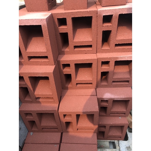 Roster beton minimalis / roster lb 4 merah / pagar beton minimalis / lubang angin minimalis