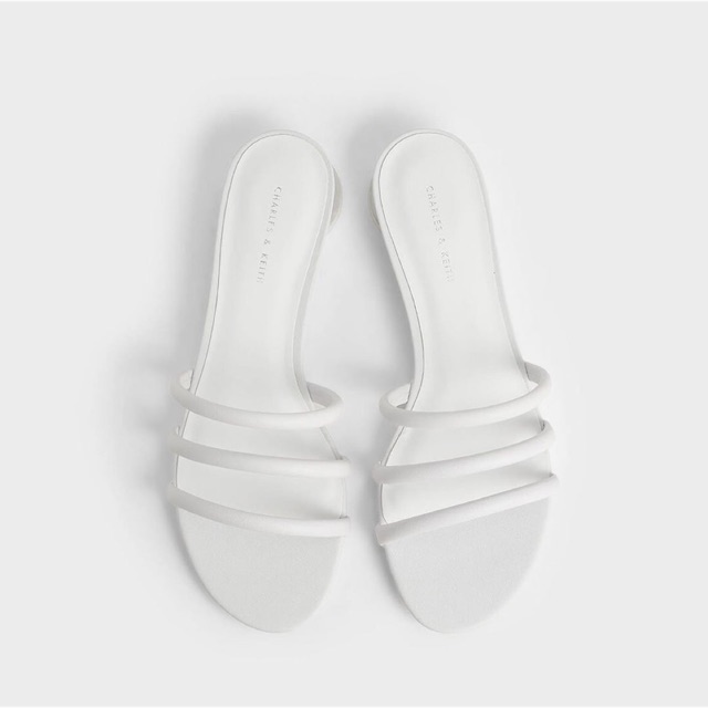 Flat Sandal Charles & Keith slim line