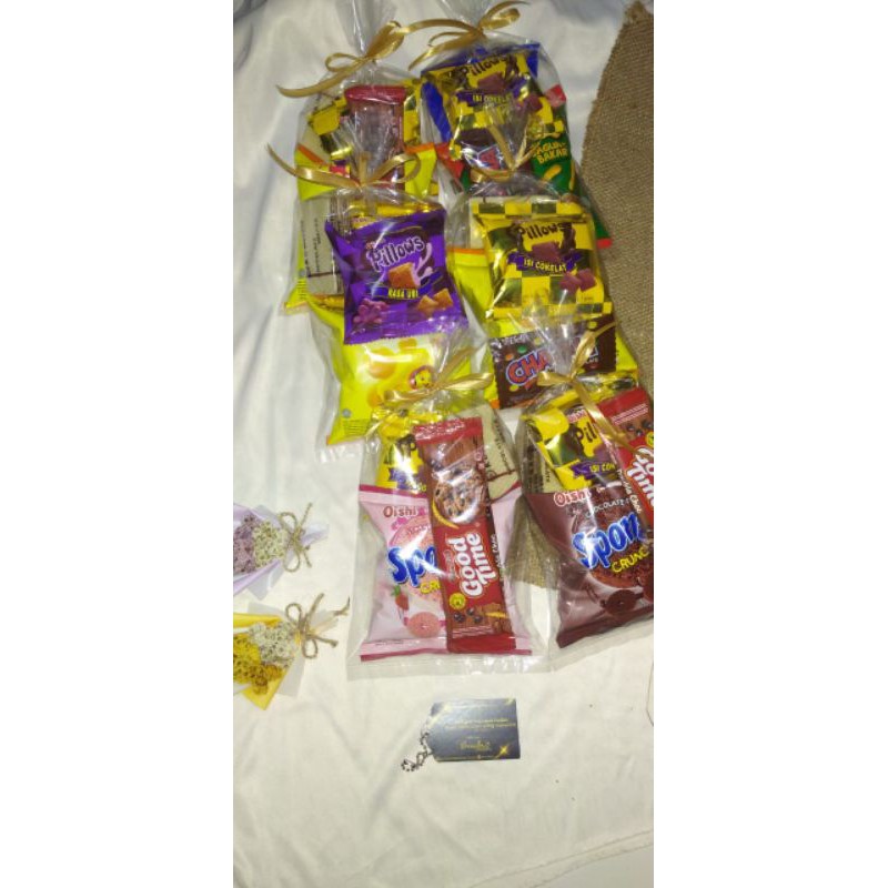 

SNACK ANAK HIAS BOUQUET SNACK HADIAH ANAK ANAK