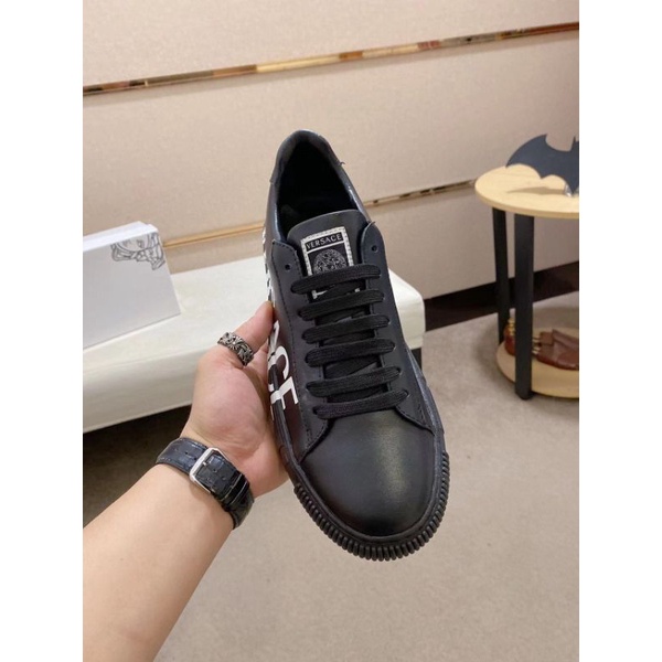 sneaker pria vers4ce sepatu cowok mirror top Brand P1SHOES new styles men shoes run away kulit