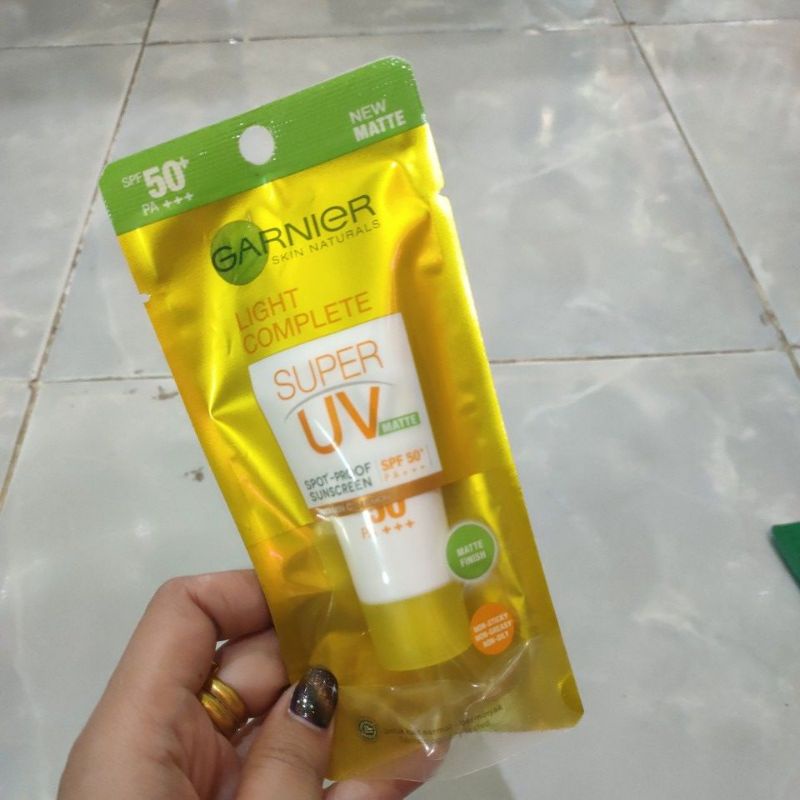 Garnier sunscreen spf 50 PA +++ matte 15ml