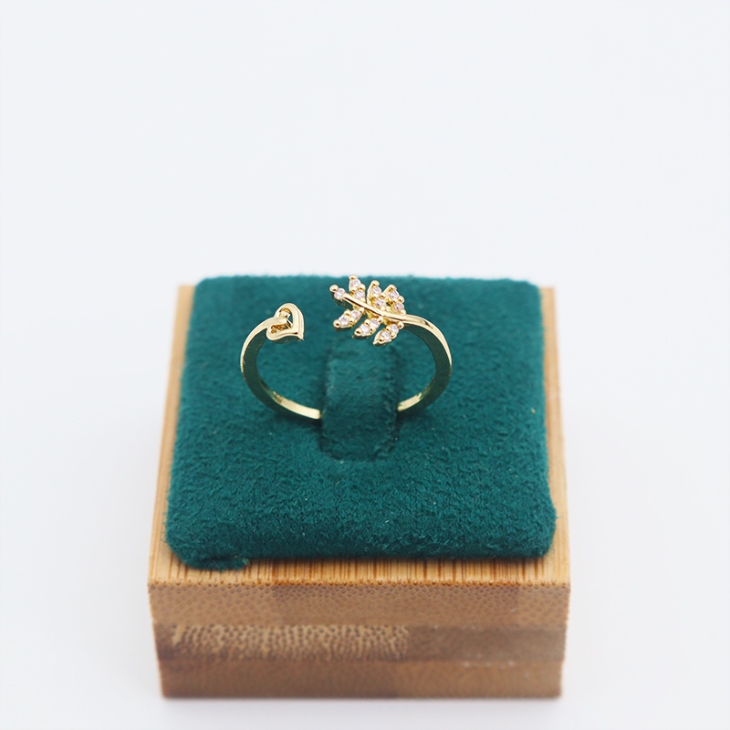 Cincin Berlian Imitasi Model Terbuka Bentuk Daun Untuk Hadiah Ulang Tahun