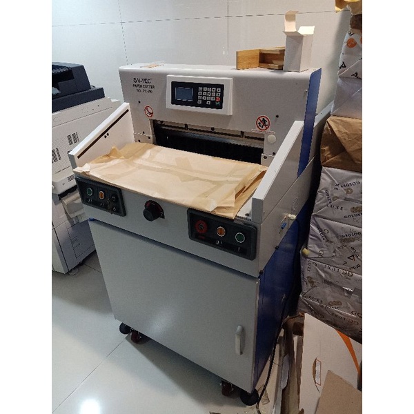 

V-TEC PAPER CUTTER P 490