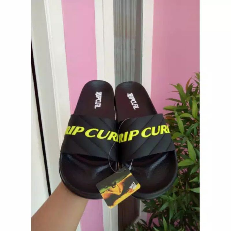 Sandal Cowo karakter RC04