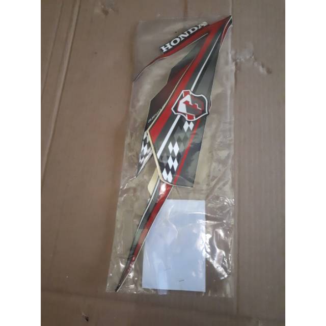 setriping body honda beat 2018