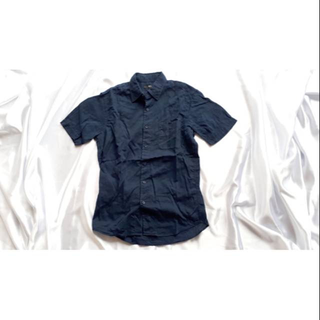 SP_PRELOVED : Uniqlo Batik Navy Polos