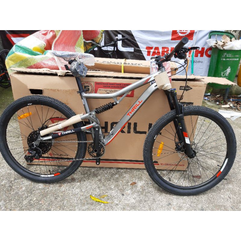 Thrill Oust team 10sp