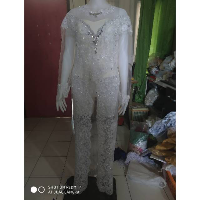 Kebaya pengantin full payet