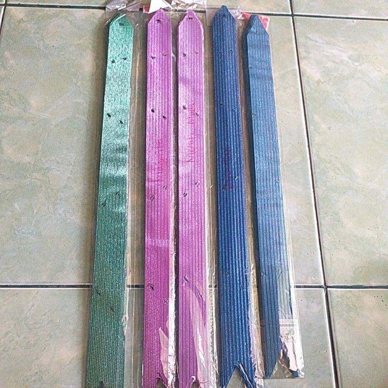 

Pita Kado Tarik GLITTER Garis 32mm x 510mm
