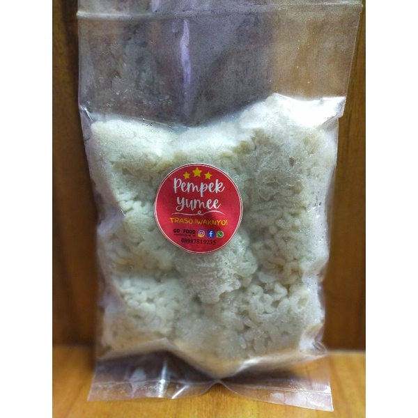 

pempek kerupuk atau keriting