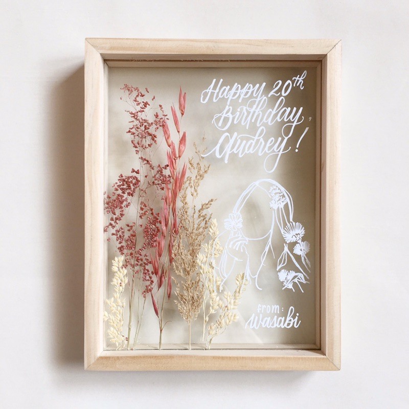 

Gift Pressed Flowers in Frame dengan Custom Calligraphy Illustration