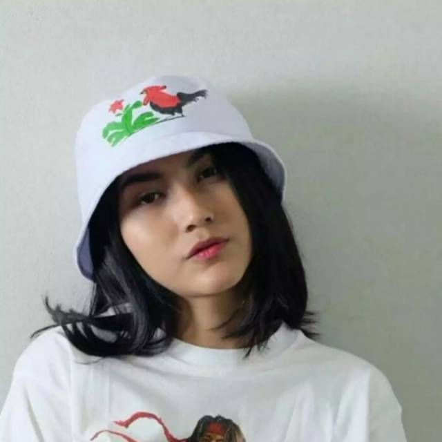 Topi bucket ayam jago