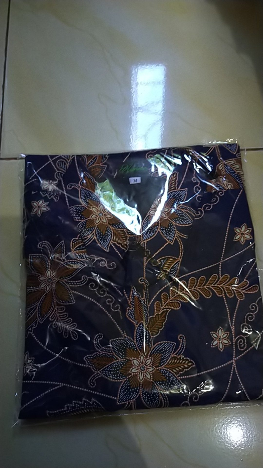 Batik Solo Kembang Biru Pendek Kemeja Pria Katun Halus Sragenan Full Furing