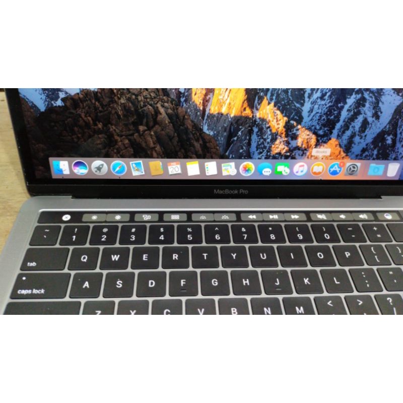 OBRAL.. MAC PRO RETINA 13 IN 2016.TOUCHBAR.RAM 16.SSD 256 .CORE I5 .MINUS BODY LCET DAN CMRA RUSAK