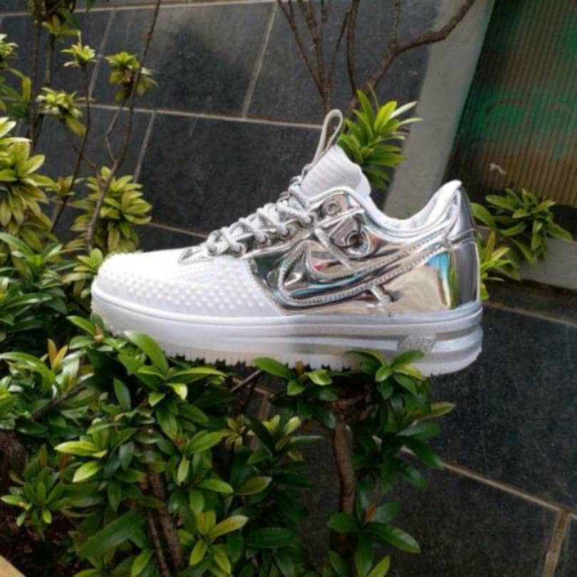 Sepatu Basket KuliahSepatu Nike Air Lunar Force One / White / Sepatu Sneakers Casual