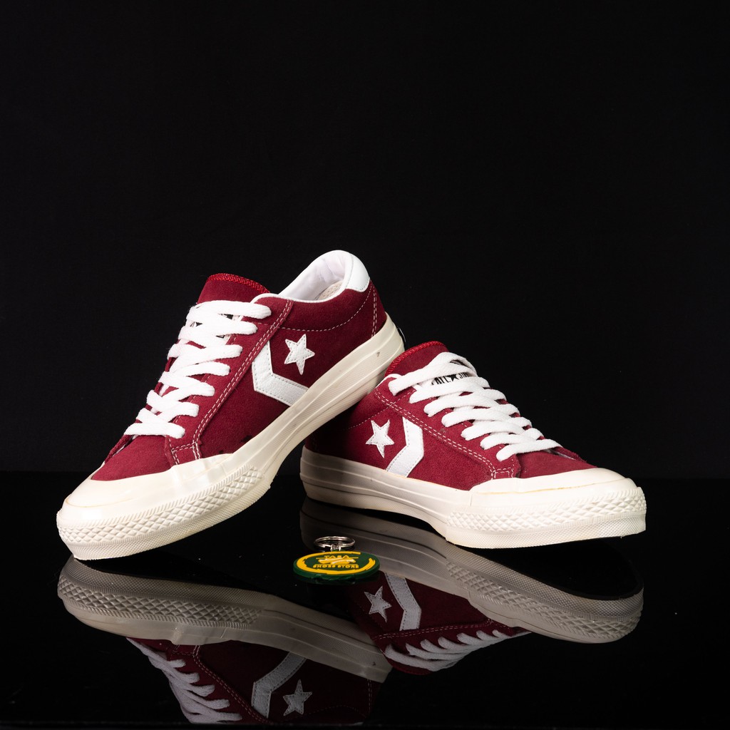 Sepatu Sneakers Chevron Star Maroon Pria Wanita Premium