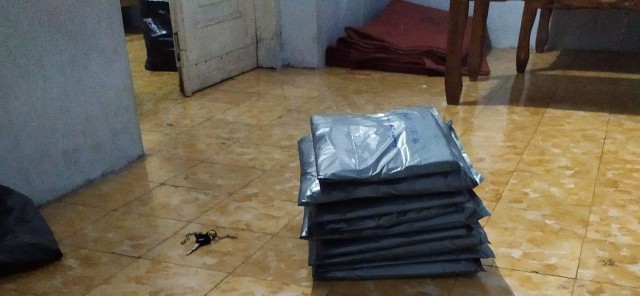 Batik Couple Keluarga Sania Ruffle Ori Ndoro Jowi Dnt Motif Daun Ilalang Kuning