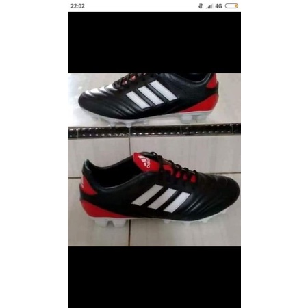 sepatu bola kulit asli